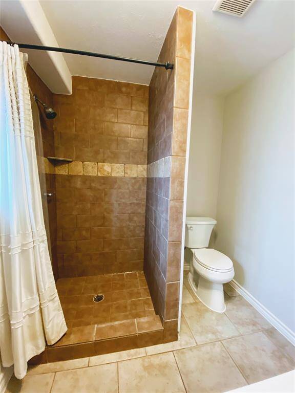 Shower enclosure