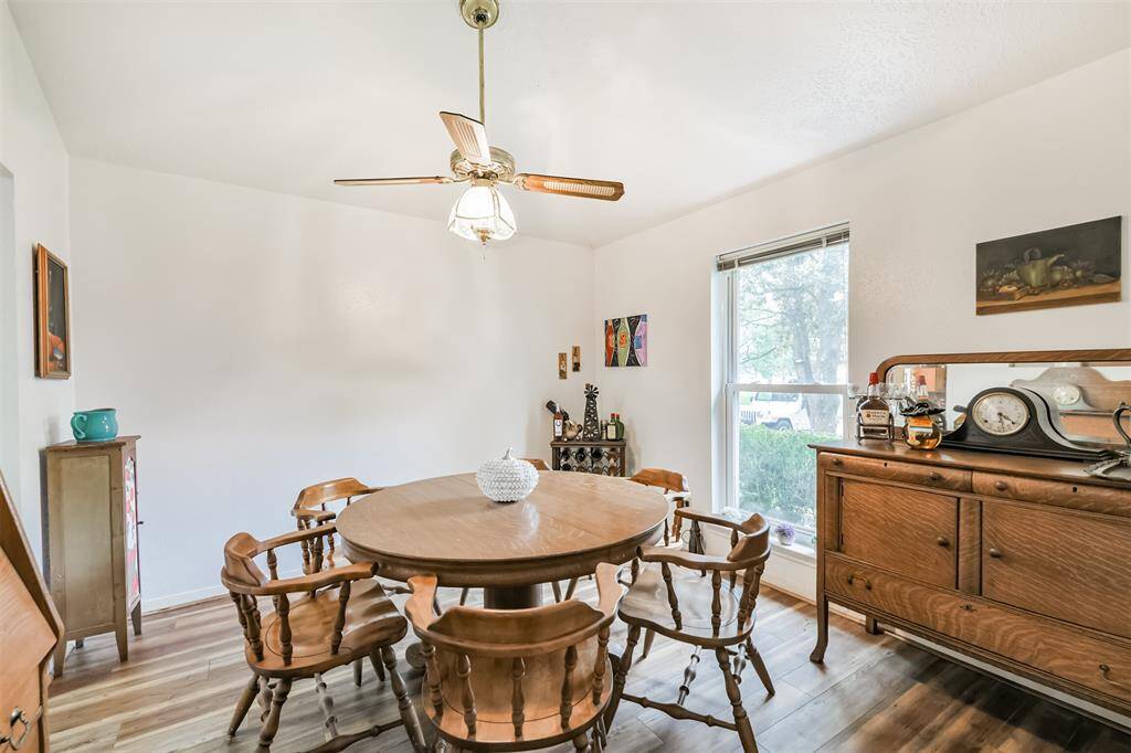 Formal Dining Room.