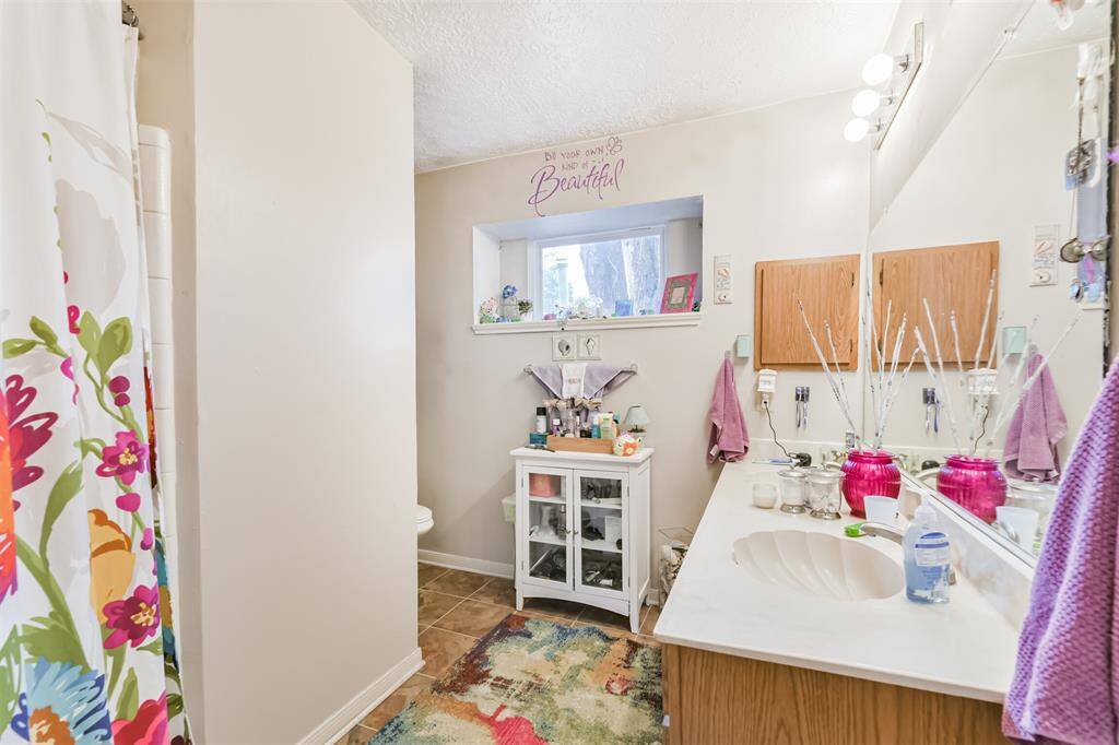 Master Bathroom.