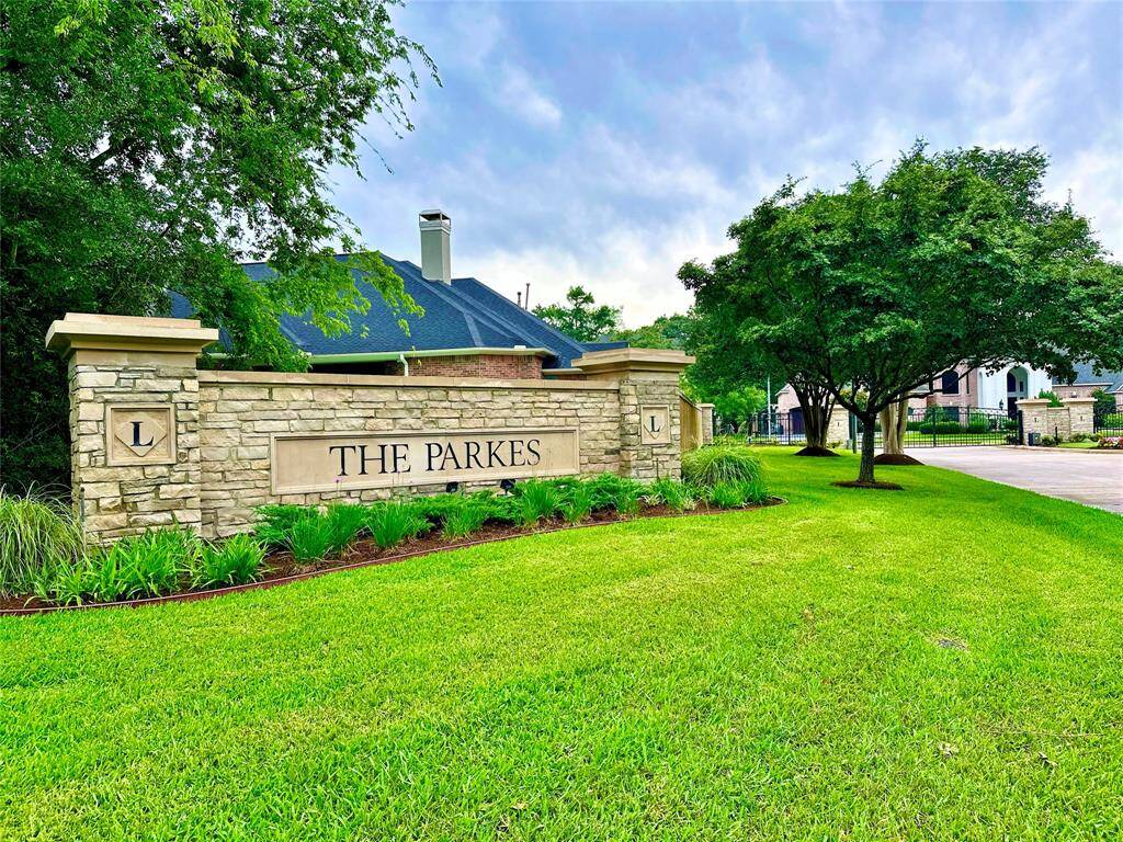 Within the prestigious community of Longwood lies The Parkes—a gated enclave showcasing custom homes on expansive lots, many of which enjoy picturesque views along the golf course.