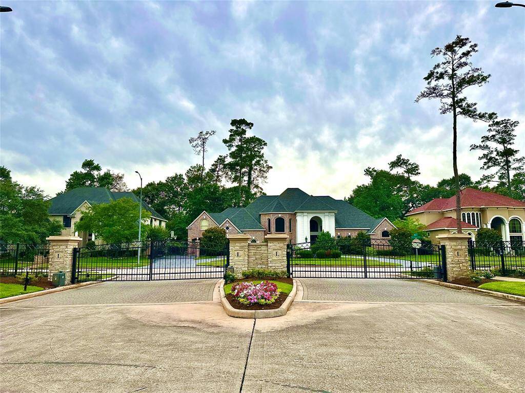 This exclusive enclave features controlled access with smart app entry for guests and deliveries, plus gate cameras with two-way communication for added security and convenience.