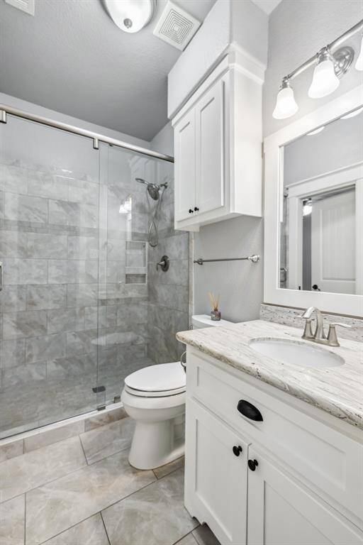 Full bathroom downstairs. Nice walk in shower as well