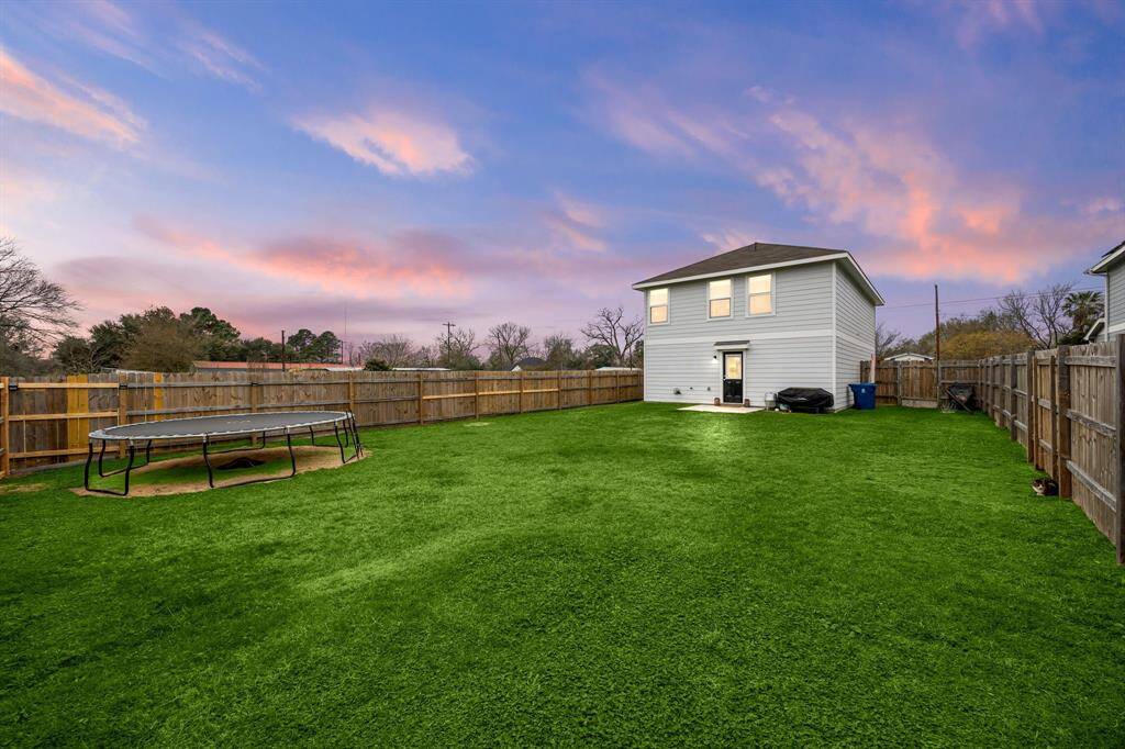 Perfect for your outdoor living space, patio furniture, bbq pit, and so much more. The possibilities are endless!