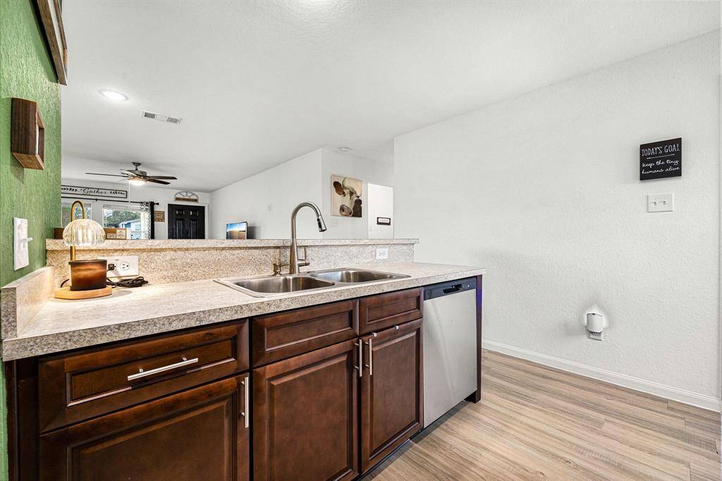 Any chef's dream, this stunning kitchen is perfect for everyday life as well as entertaining family and friends! Extra large breakfast bar is perfect for conversation or that much needed space to lay out your party spread for everyone to enjoy!