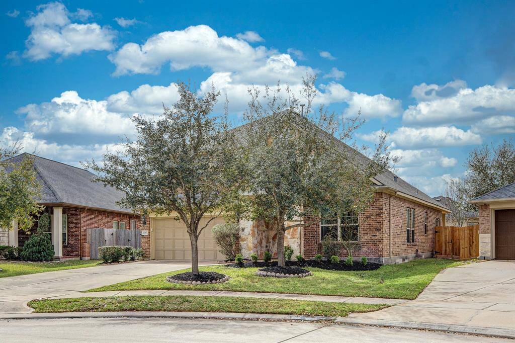 This home is located on a quiet cul-de-sac.