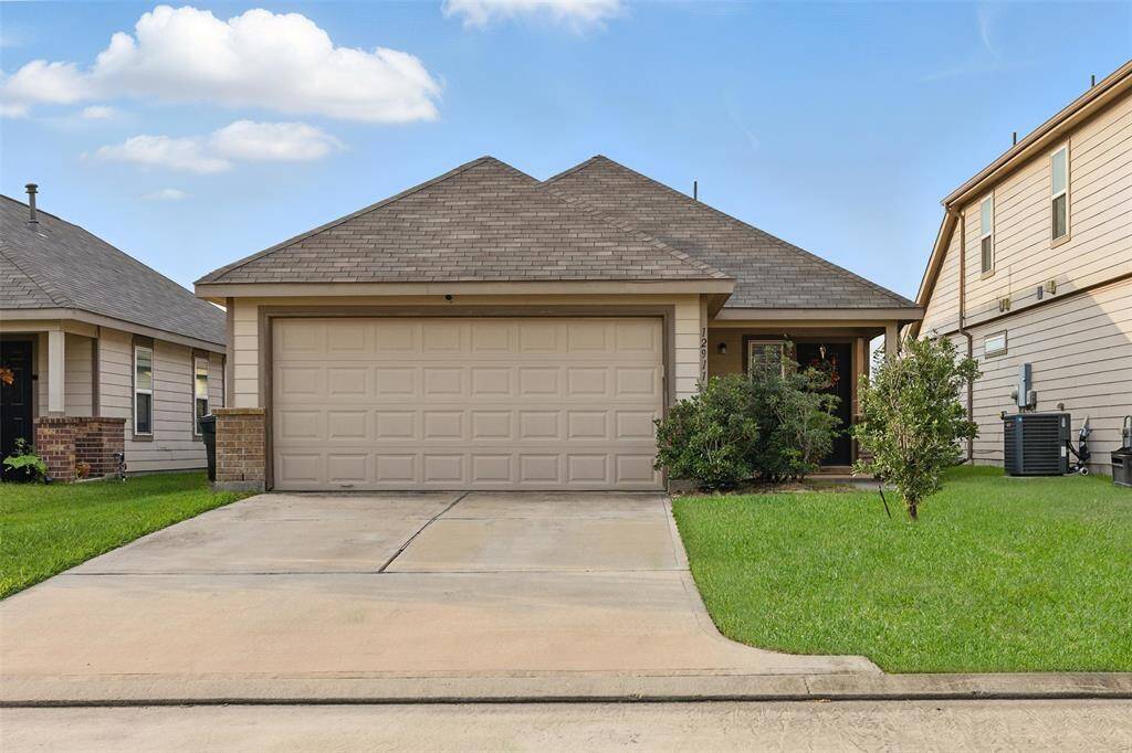 Welcome to 12911 Italian Cypress Trail!