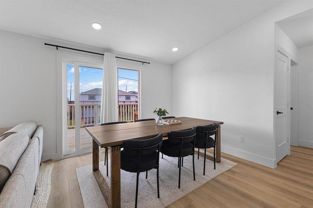Complete furnished home!