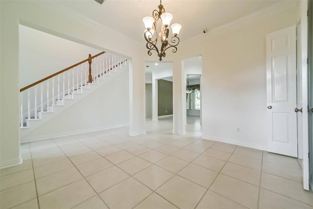 Another view of the dining room.