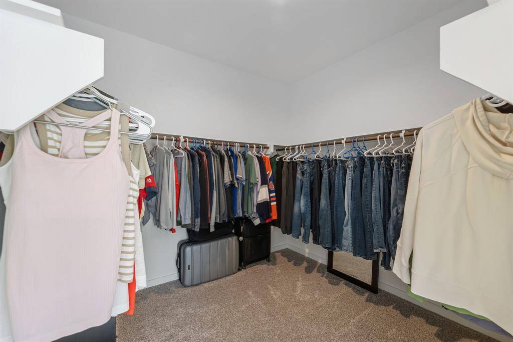 Walking closet