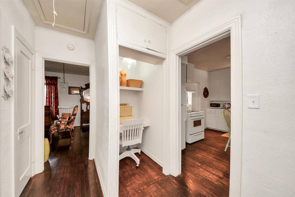 An adorable office nook reminds us that a dedicated workspace was just as important in the 1930s as it is today. Perfect for quiet focus, reading, or managing life’s daily details—this spot blends vintage with today's needs.