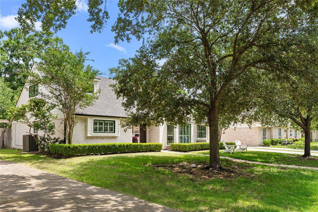 14554 Cindywood - Fabulous curb appeal on a wonderful street!