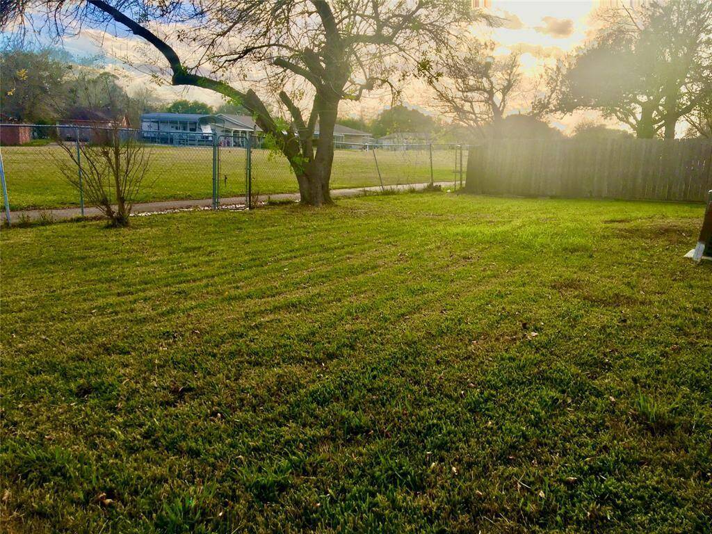 Backyard opens to greenspace