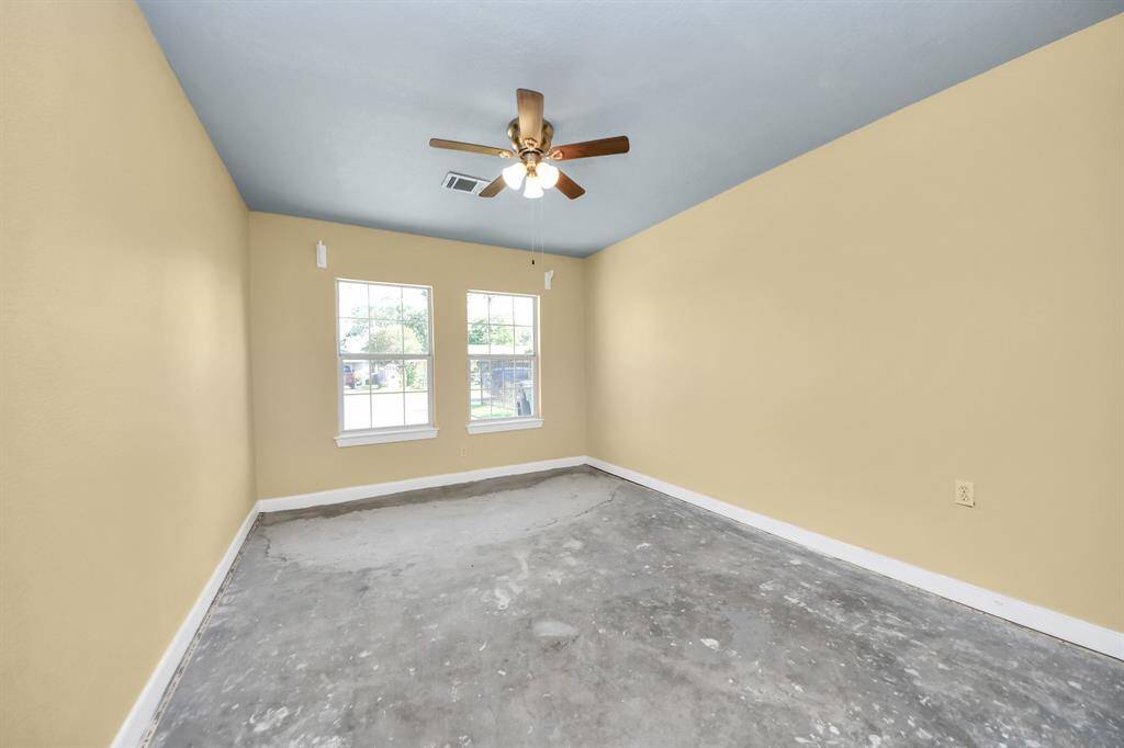 Extra bedroom, carpet has been installed