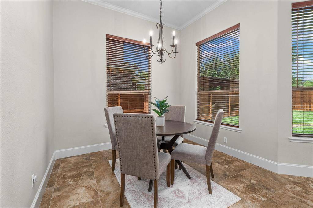 Breakfast room