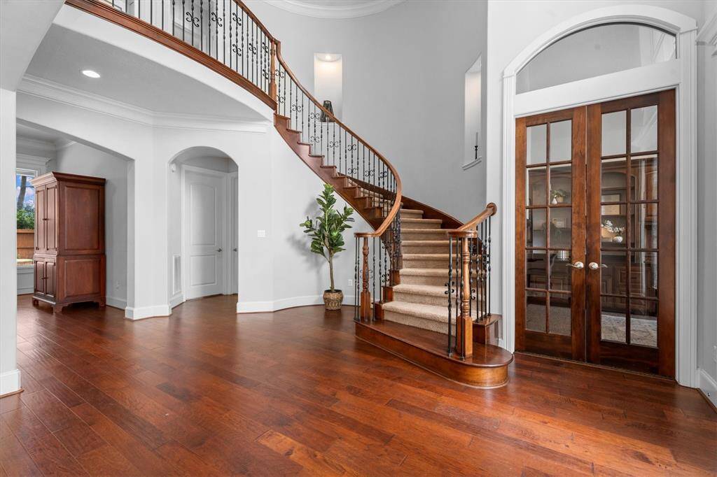 The winding staircase will not disappoint