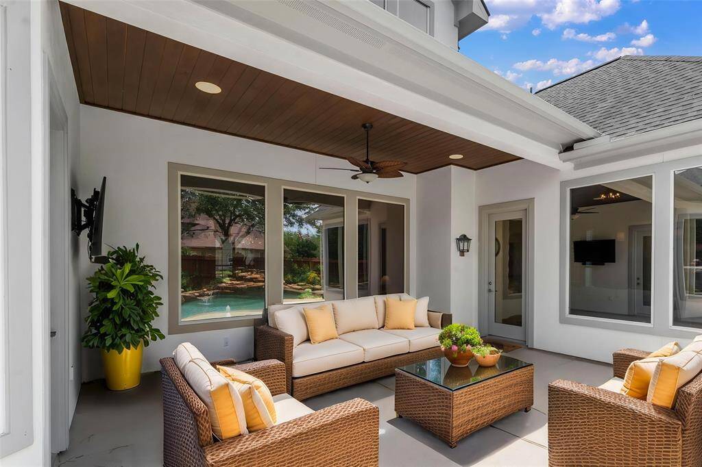 Covered patio with clapboard wood ceiling