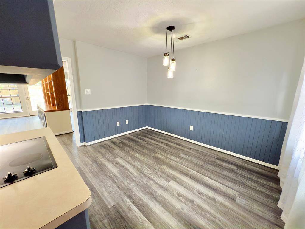 Breakfast Room