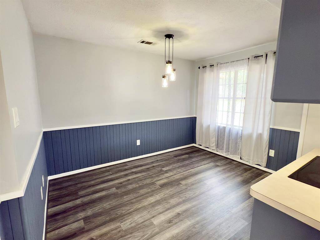 Breakfast Room