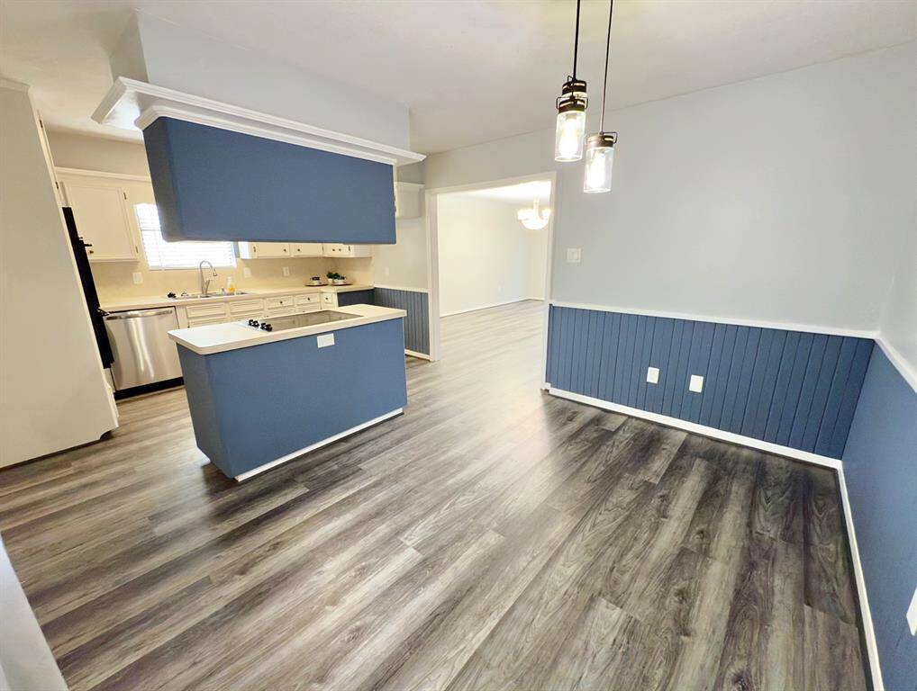 Breakfast Room