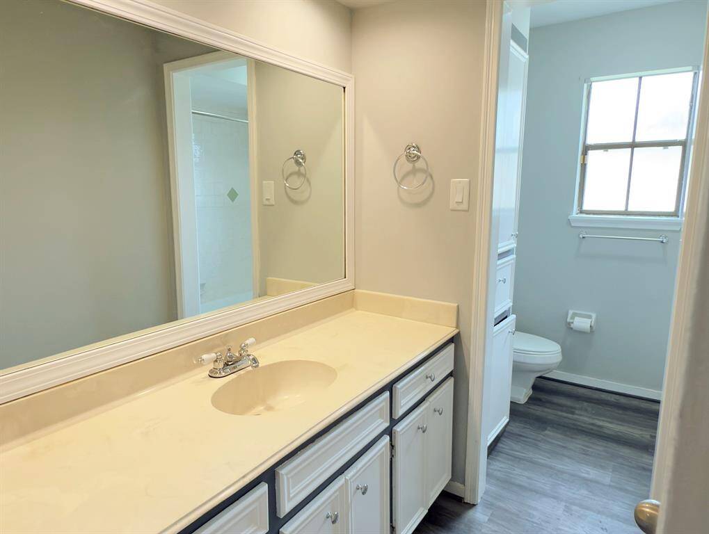 Secondary Bath