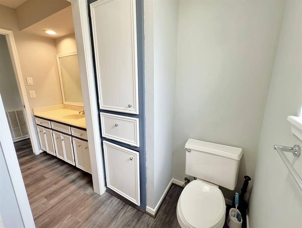 Secondary Bath