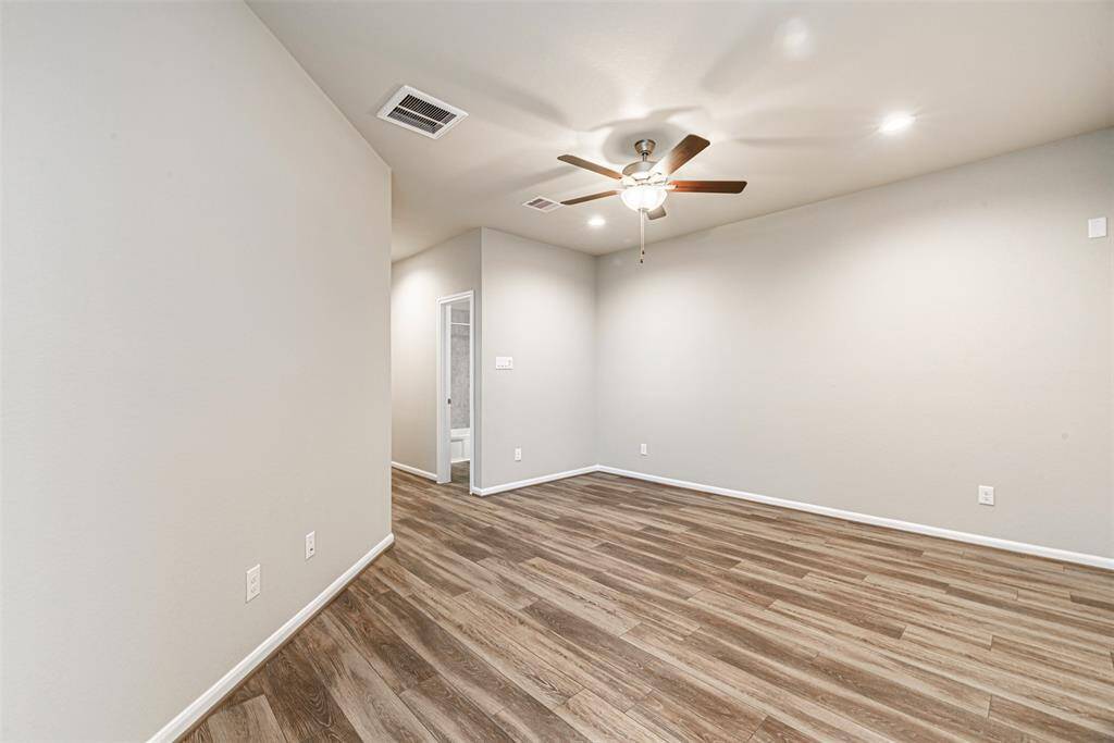 Another View of Flex Room/Gameroom/Office