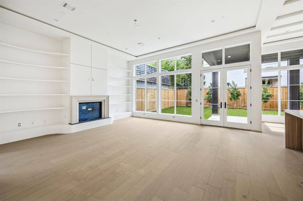 Family Room with a Montigo DelRay 42" Fireplace. There will also be built-in Curved Shelving.