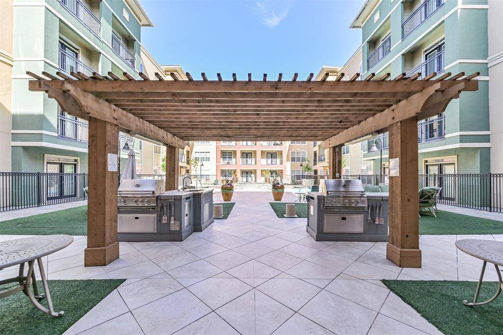 There is also an outdoor kitchen!