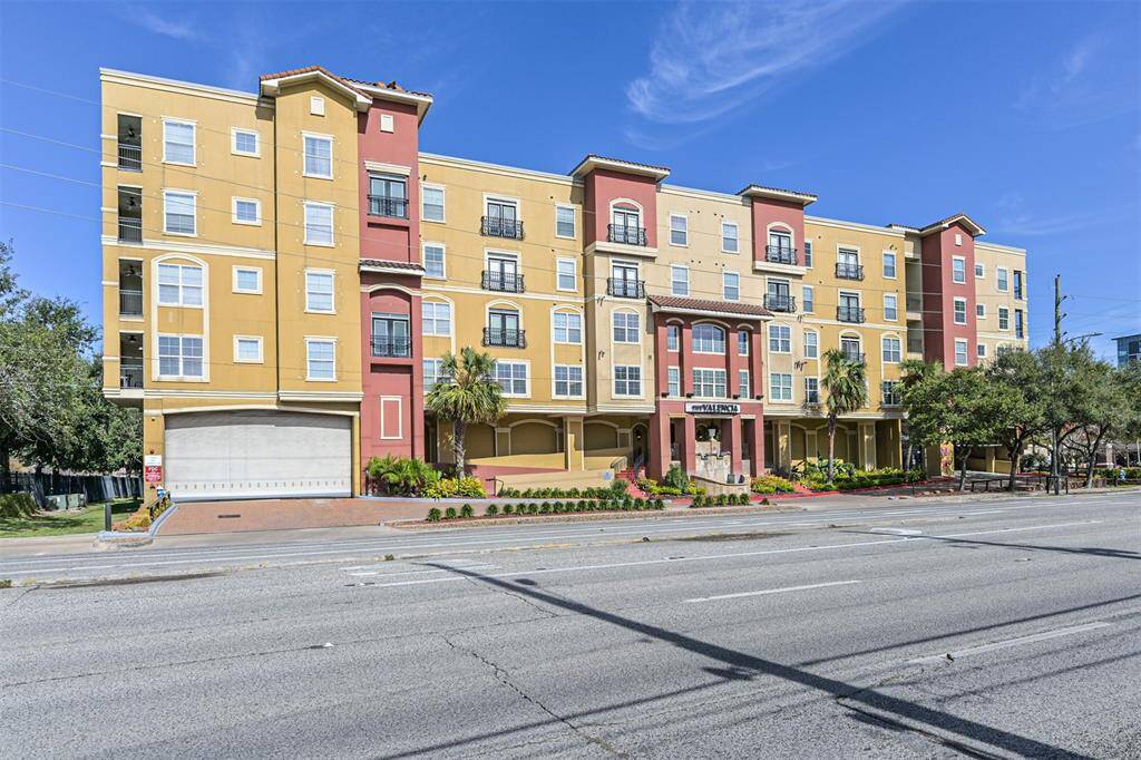 Drive up into the garage with on-site guard. Security is a premium at the Valencia.