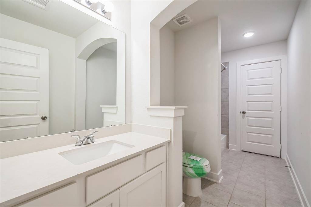 2nd floor en-suite
