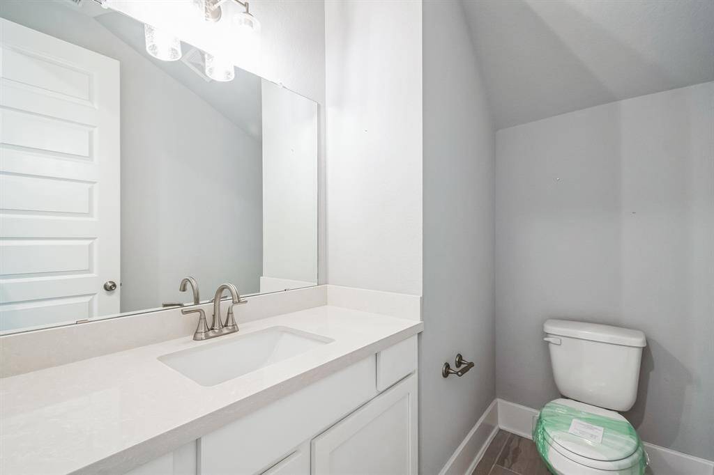 Powder room