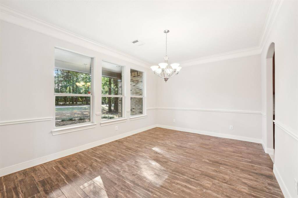 Formal Dining