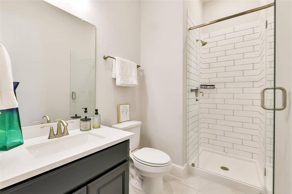 Downstairs Full Bathroom.