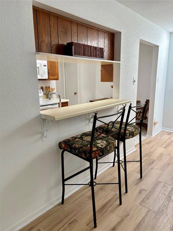 Bar area for quick dining or casual conversations.