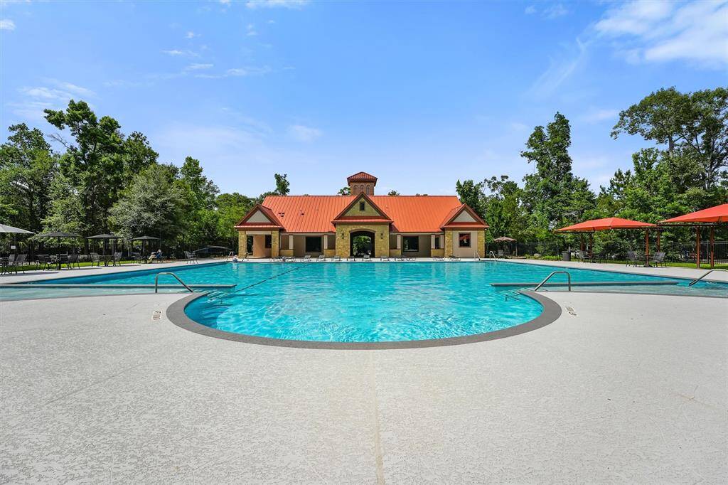Super close to the community pool!