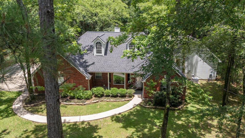 Birds eye view of this lovely home