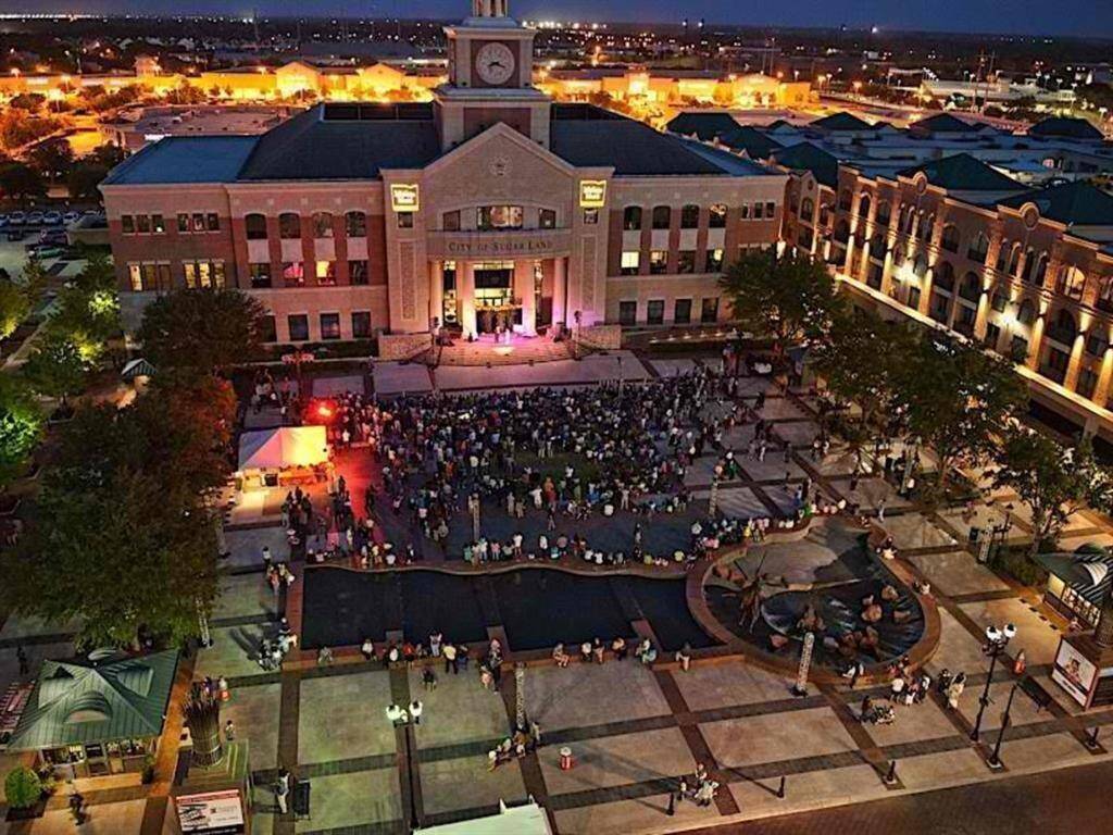 Sugar Land Town Center offers entertainment, restaurants, shopping and more!