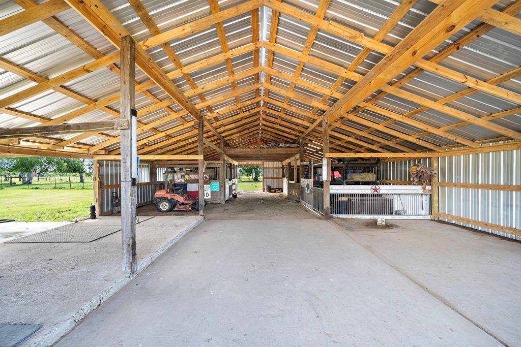 Barn