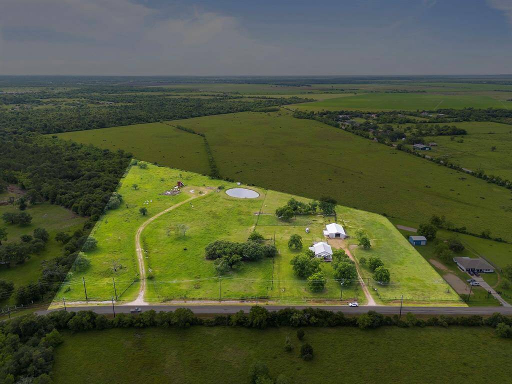 Property Lines are not exact, provided for guidance only