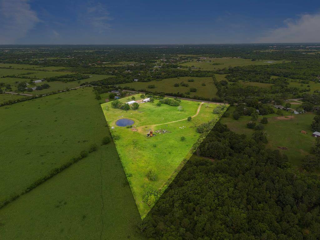 Property Lines are not exact, provided for guidance only
