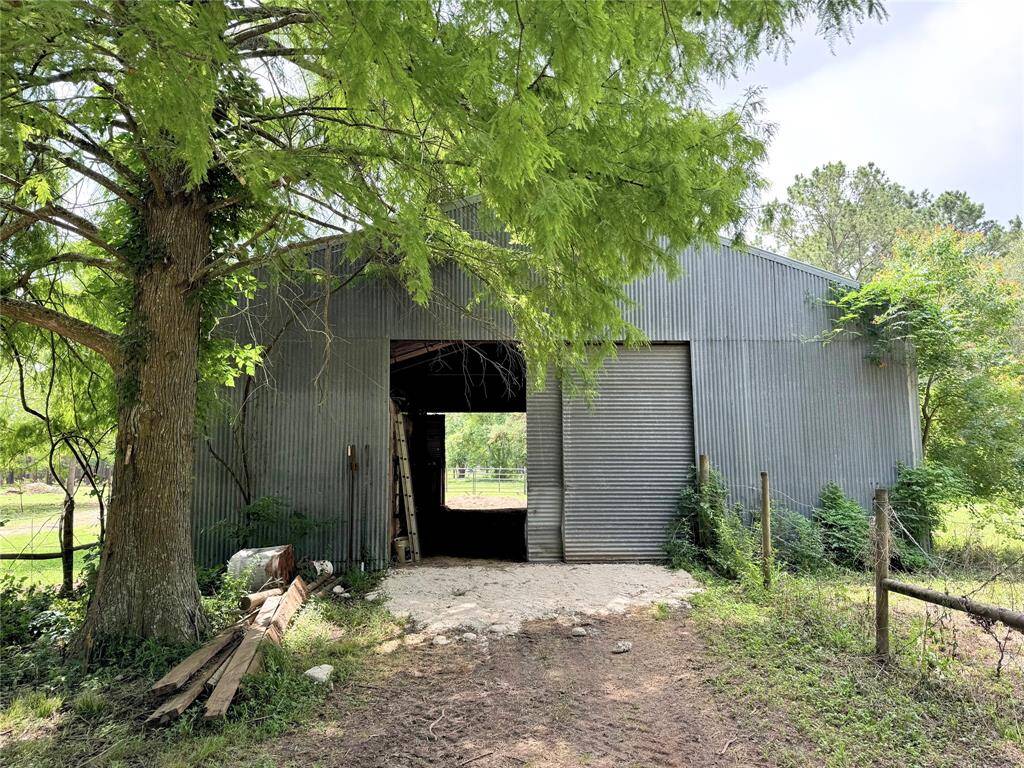 2,000 Sqft barn