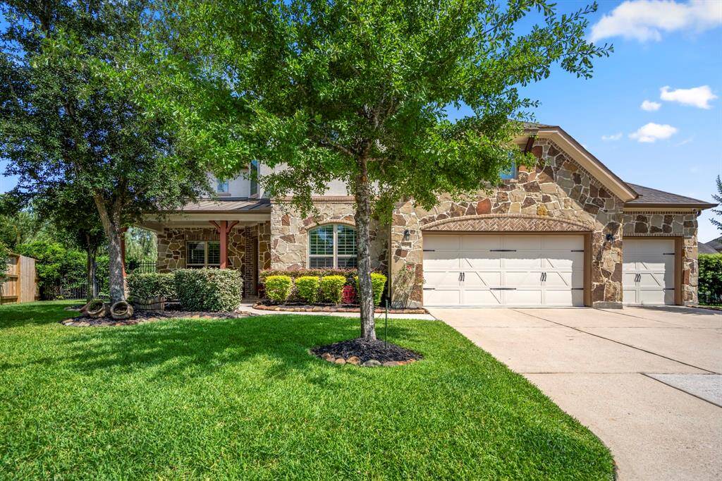 The property has a 3-car garage, in the highly desired configuration of 2 and 1, ideal for a golf cart.