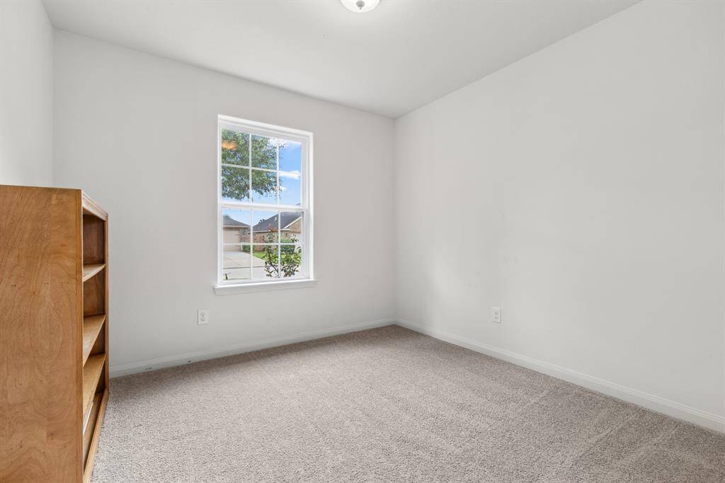 Secondary bedroom