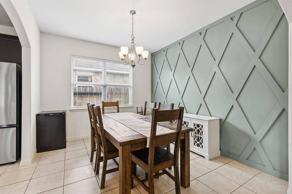 Accent wall in formal dining