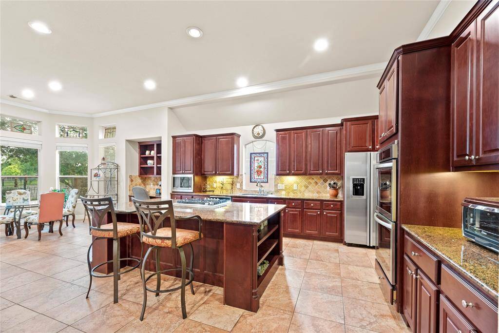 Do not be intimidated by the size of the kitchen, it is absolutely practical with tons of sophistication and luxury engraved at every corner!
