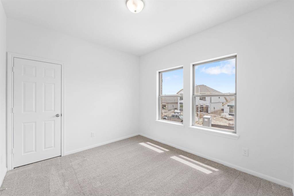 Note: Sample product photo. Actual exterior and interior selections may vary by homesite. Photo may be virtually staged