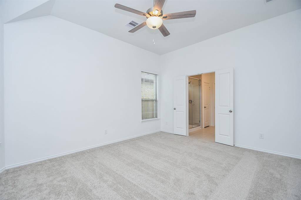 Your primary ensuite bath peeks out, right.