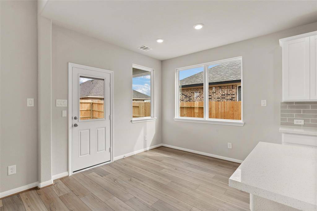 Note: Sample product photo. Actual exterior and interior selections may vary by homesite. Photo may be virtually staged