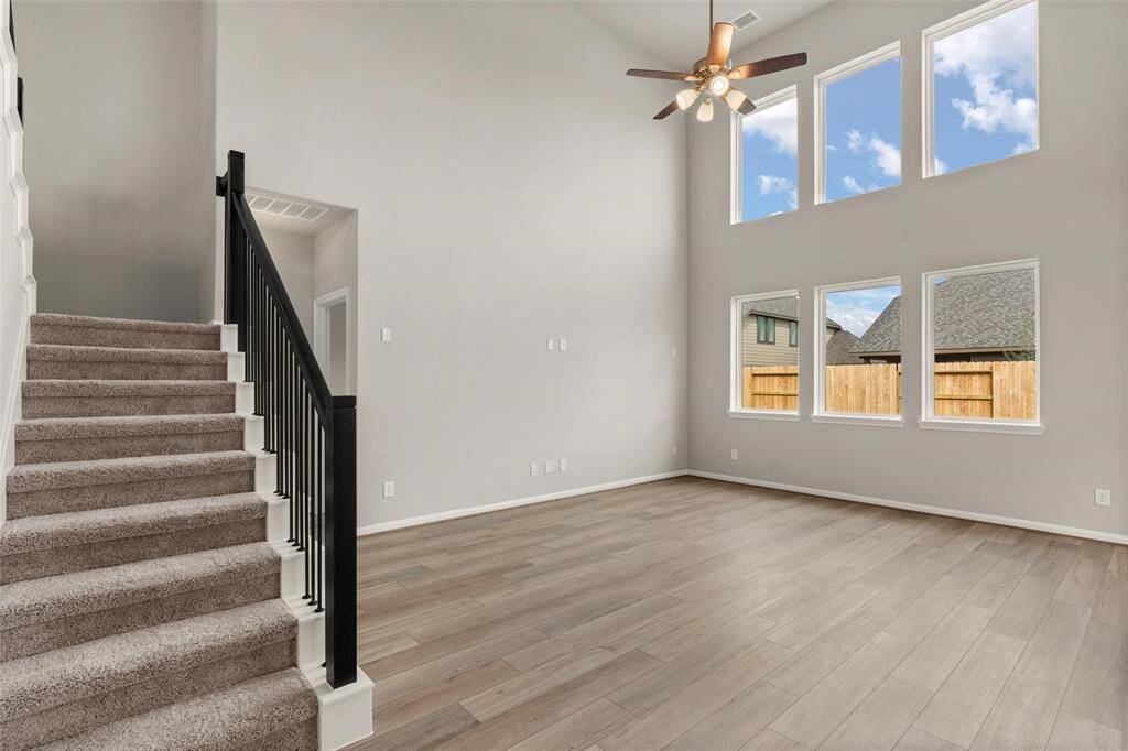Note: Sample product photo. Actual exterior and interior selections may vary by homesite. Photo may be virtually staged