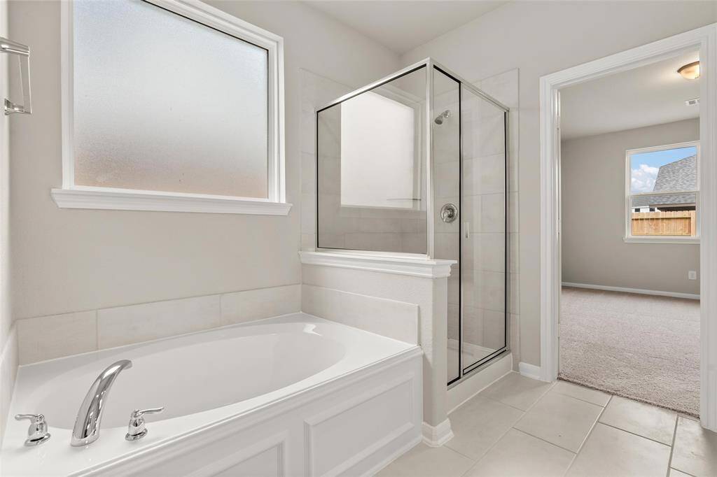Note: Sample product photo. Actual exterior and interior selections may vary by homesite. Photo may be virtually staged